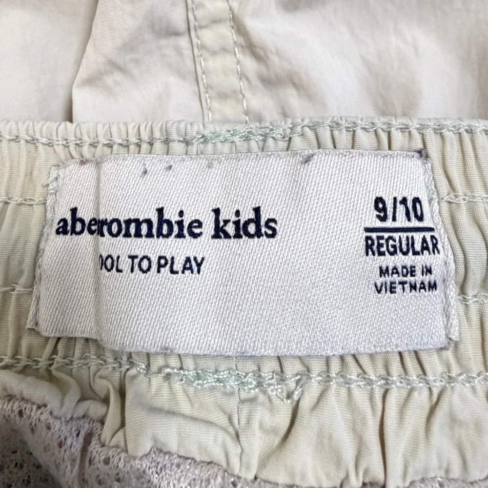 Abercrombie Kids Tan Nylon Swim Trunks Shorts Size 9/10 Regular